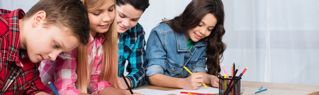 niños aprendiendo inglés